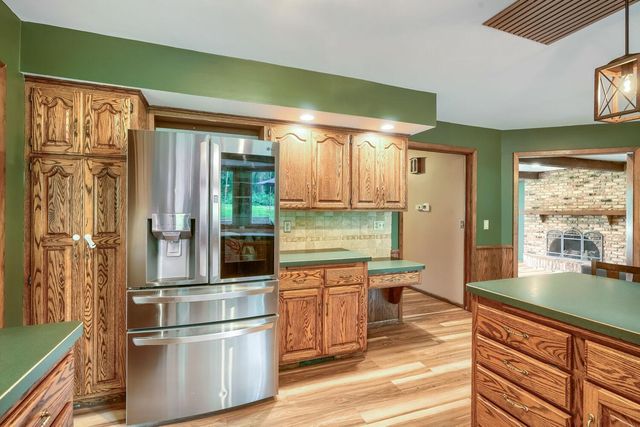 3005 Carlsbad Court, Burnsville, MN 55337