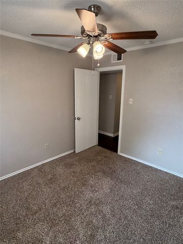 107 Hidalgo Lane, Arlington, TX 76014