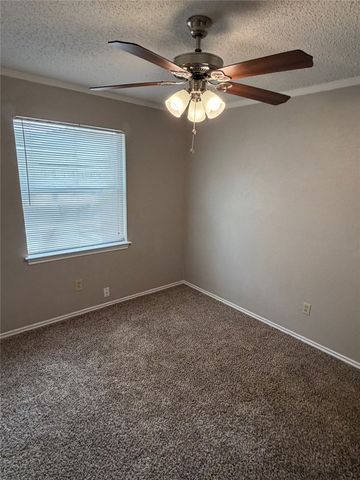 107 Hidalgo Lane, Arlington, TX 76014