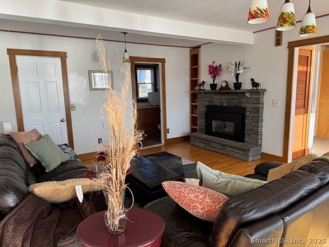 123 Seneca Drive, Groton, CT 06340