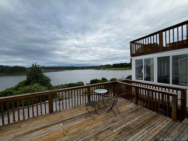 123 Seneca Drive, Groton, CT 06340