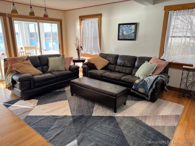 123 Seneca Drive, Groton, CT 06340