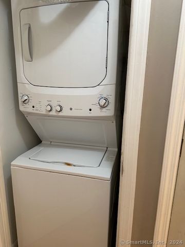 291 Hope Street APT A6, Stamford, CT 06906