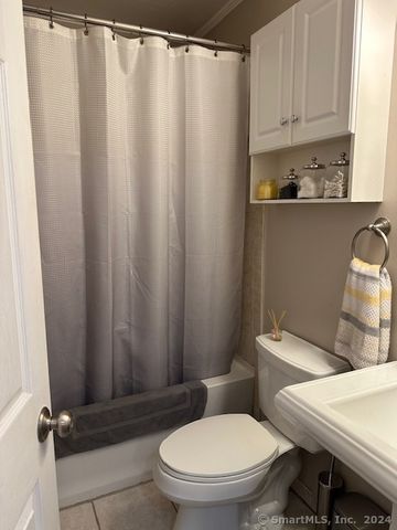 291 Hope Street APT A6, Stamford, CT 06906