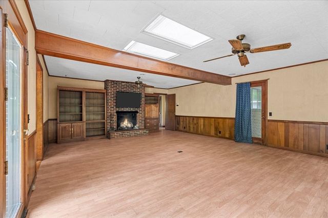 857 Old CCC Camp Road, Chatsworth, GA 30705