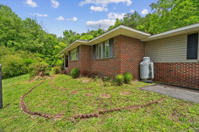 857 Old CCC Camp Road, Chatsworth, GA 30705