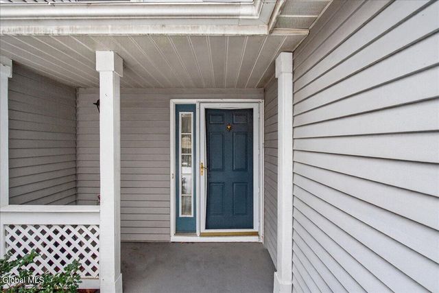 38 Stoney Creek Drive, Clifton Park, NY 12065