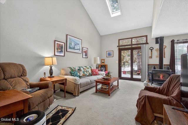 38 Stoney Creek Drive, Clifton Park, NY 12065