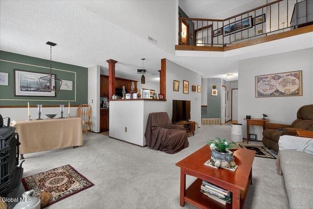 38 Stoney Creek Drive, Clifton Park, NY 12065