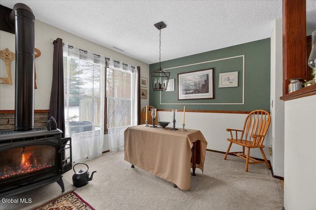 38 Stoney Creek Drive, Clifton Park, NY 12065