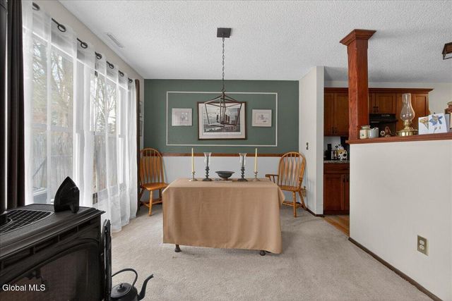 38 Stoney Creek Drive, Clifton Park, NY 12065