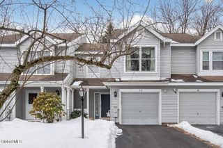 38 Stoney Creek Drive, Clifton Park, NY 12065