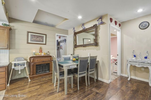 4110 Riedley Rd, Louisville, KY 40216