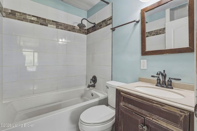 4110 Riedley Rd, Louisville, KY 40216