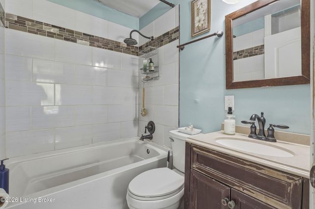 4110 Riedley Rd, Louisville, KY 40216