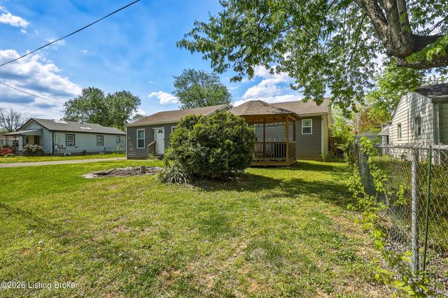 4110 Riedley Rd, Louisville, KY 40216