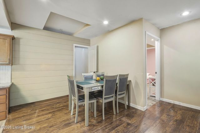 4110 Riedley Rd, Louisville, KY 40216