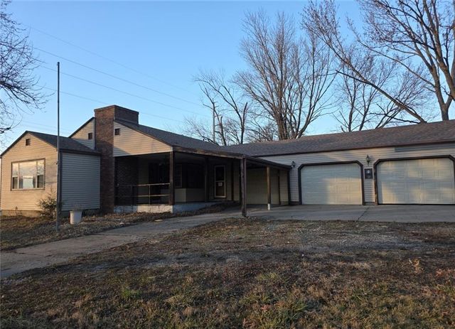 4630 SW 9th Street, Topeka, KS 66606