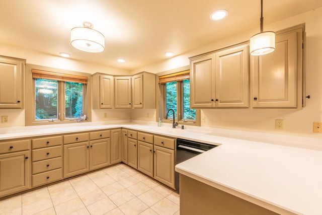 321 Kettle COURT, Slinger, WI 53086