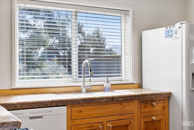 41346 Basin Street, Caliente, CA 93518