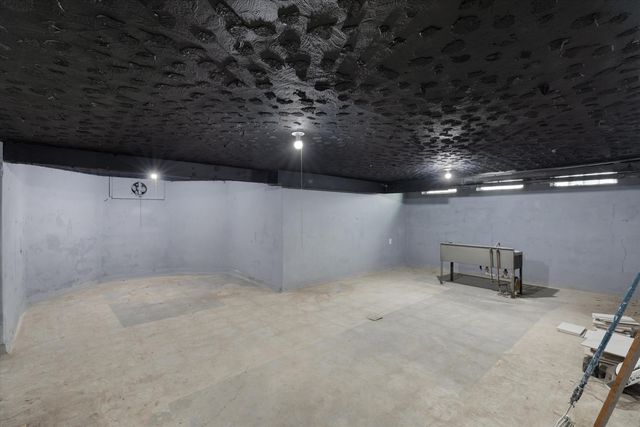 14541 Woodmont Avenue, Detroit, MI 48227