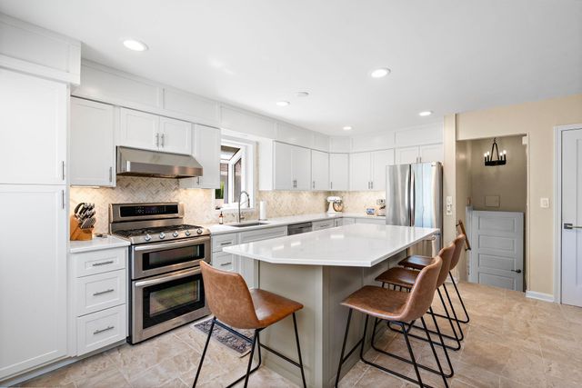 101 E 48th Street, Minneapolis, MN 55419