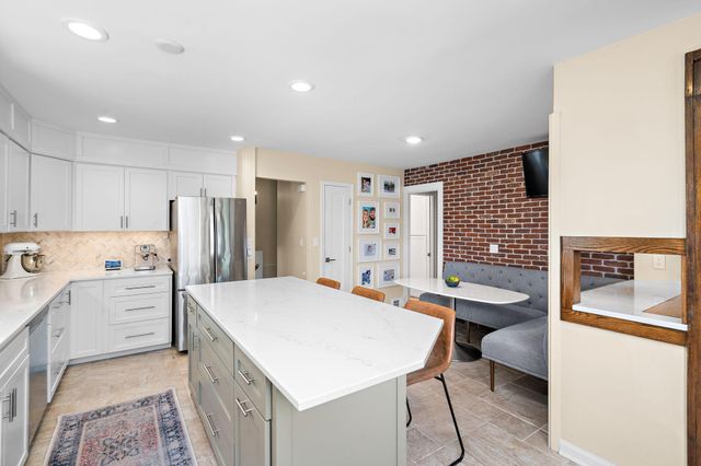 101 E 48th Street, Minneapolis, MN 55419