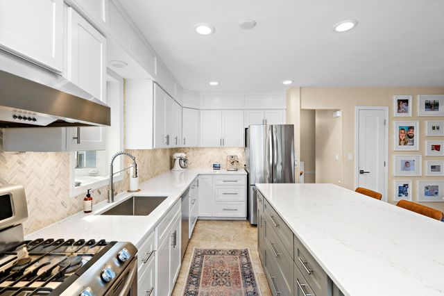 101 E 48th Street, Minneapolis, MN 55419