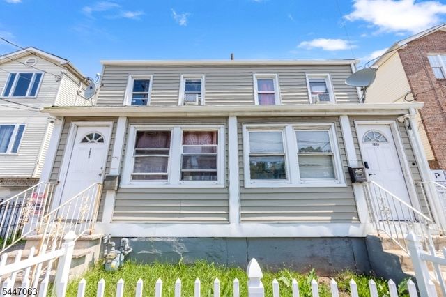 1083 Magnolia Ave, Elizabeth City, NJ 07201