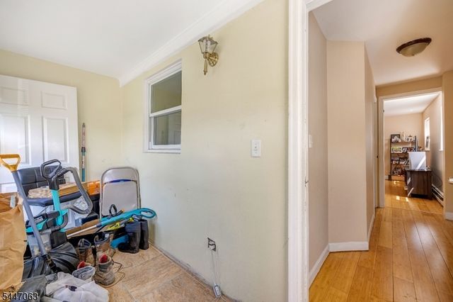 1083 Magnolia Ave, Elizabeth City, NJ 07201