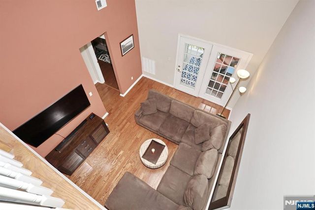 175 Rochelle Avenue 321, Rochelle Park, NJ 07662
