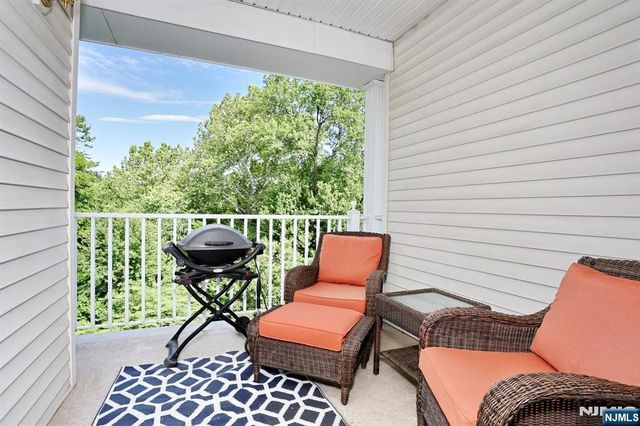 175 Rochelle Avenue 321, Rochelle Park, NJ 07662