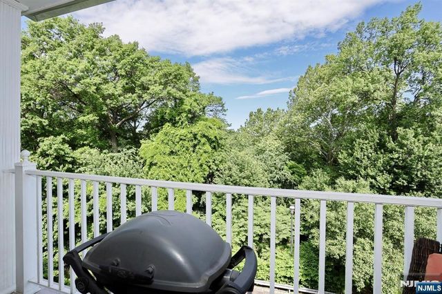 175 Rochelle Avenue 321, Rochelle Park, NJ 07662