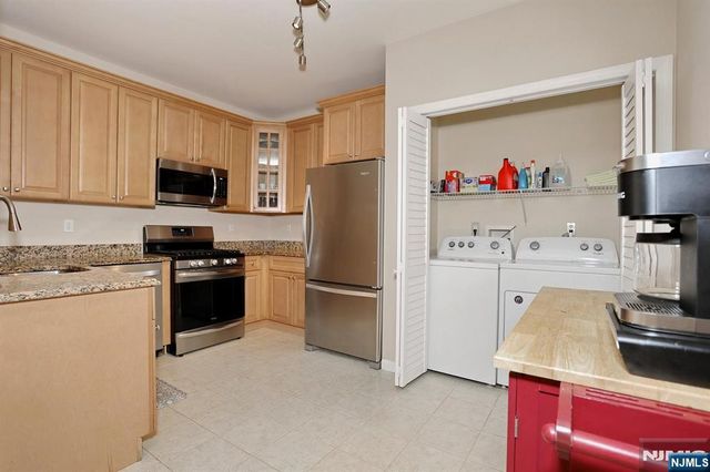 175 Rochelle Avenue 321, Rochelle Park, NJ 07662