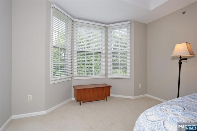175 Rochelle Avenue 321, Rochelle Park, NJ 07662
