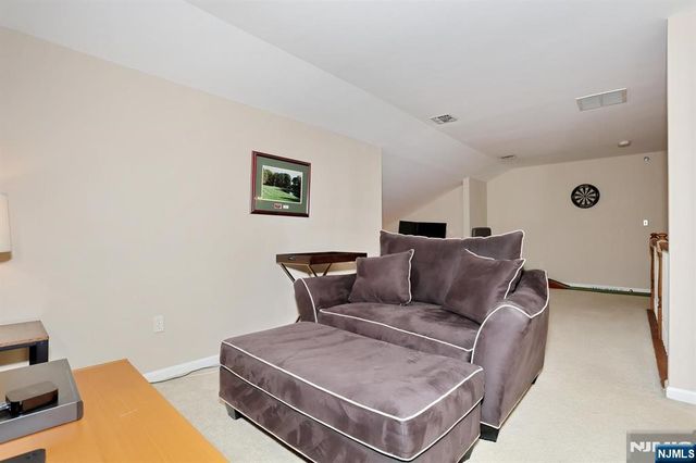 175 Rochelle Avenue 321, Rochelle Park, NJ 07662