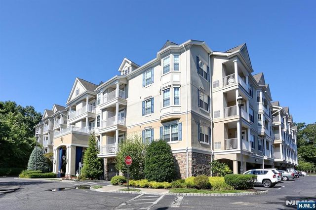 175 Rochelle Avenue 321, Rochelle Park, NJ 07662