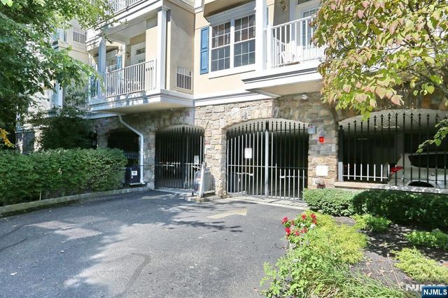 175 Rochelle Avenue 321, Rochelle Park, NJ 07662
