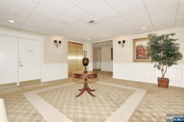 175 Rochelle Avenue 321, Rochelle Park, NJ 07662