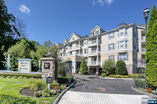 175 Rochelle Avenue 321, Rochelle Park, NJ 07662