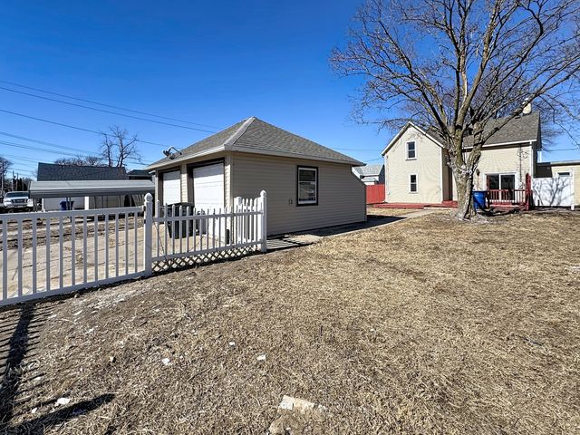 848 20th Avenue, Moline, IL 61265