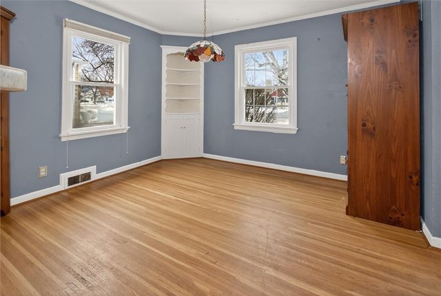 205 Thorncliffe Drive, Irondequoit, NY 14617