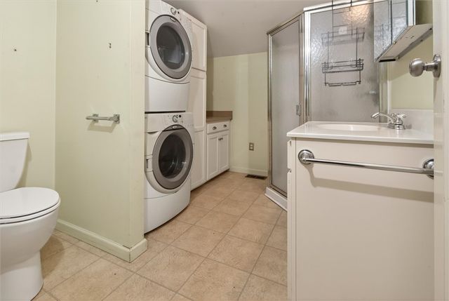 205 Thorncliffe Drive, Irondequoit, NY 14617