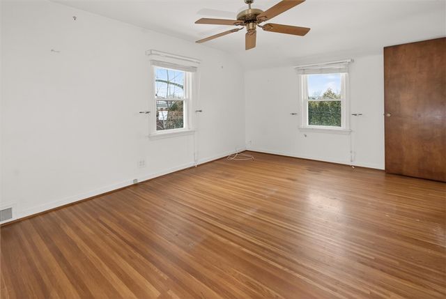 205 Thorncliffe Drive, Irondequoit, NY 14617