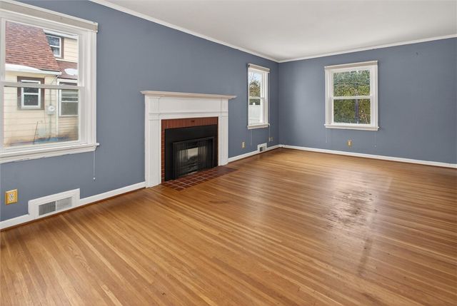 205 Thorncliffe Drive, Irondequoit, NY 14617