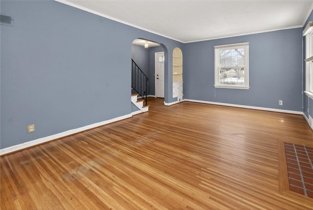 205 Thorncliffe Drive, Irondequoit, NY 14617