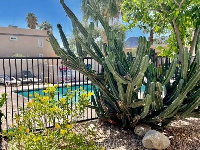 73740 Santa Rosa Way F, Palm Desert, CA 92260