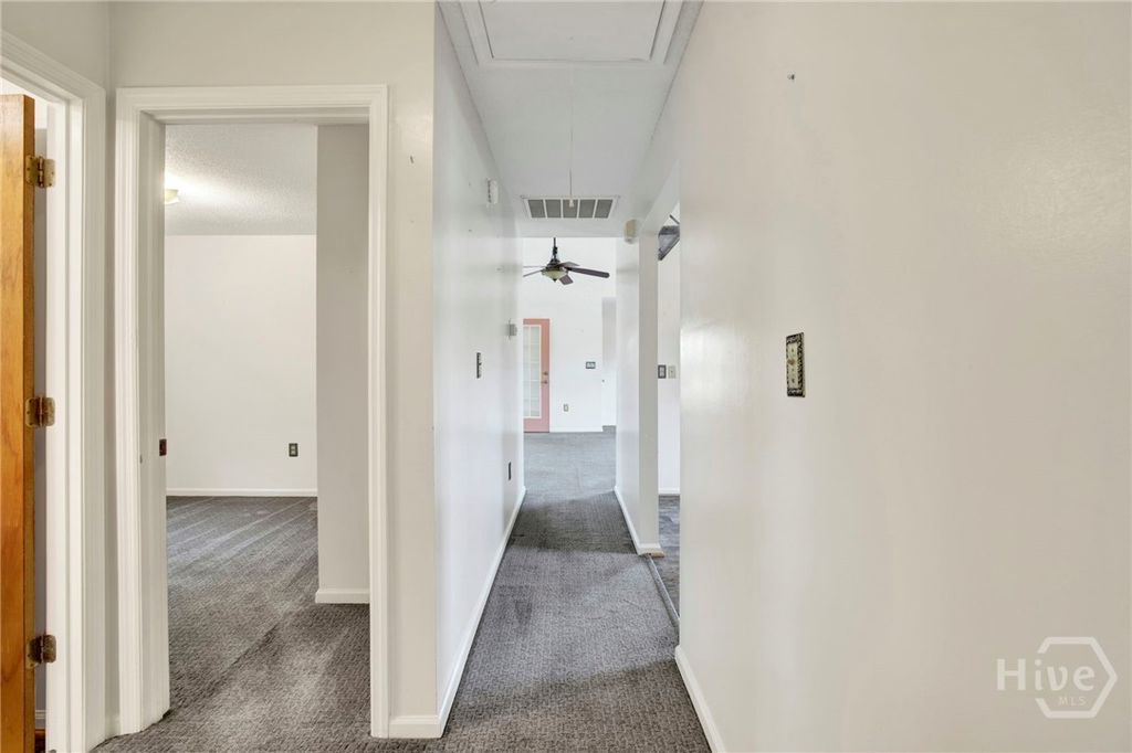 Image 14 of property listing at 403 7th Street, Tybee Island, GA 31328