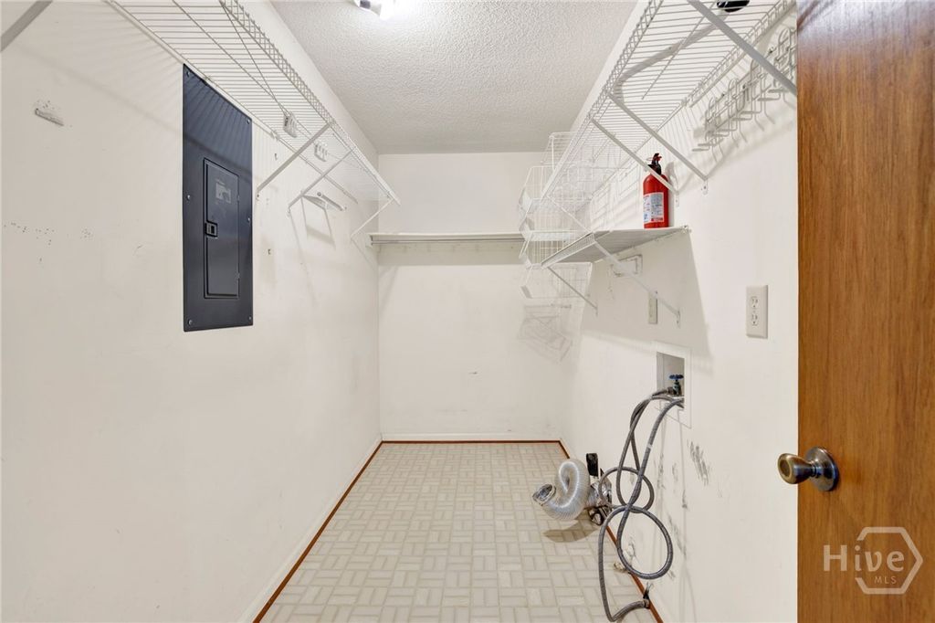 Image 24 of property listing at 403 7th Street, Tybee Island, GA 31328