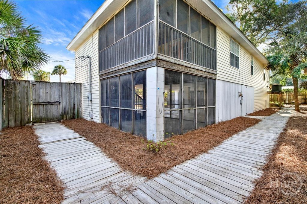 Image 30 of property listing at 403 7th Street, Tybee Island, GA 31328